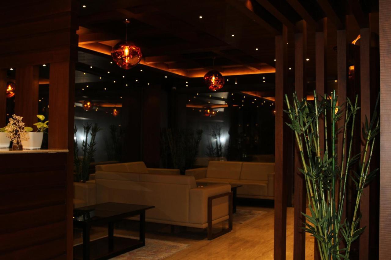Retrieve Health & Wellness Hotel Kochi Ngoại thất bức ảnh